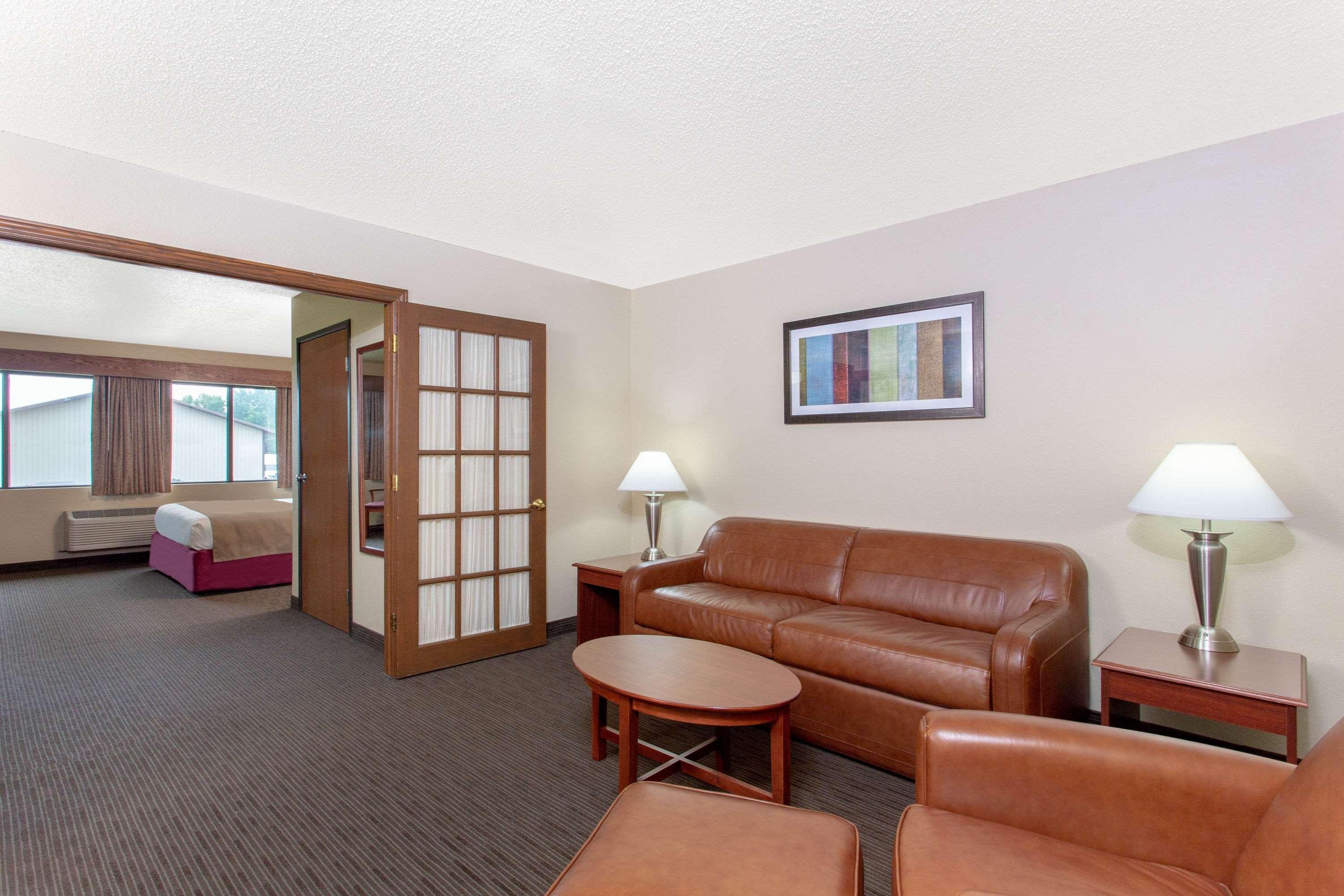Americinn By Wyndham New London Esterno foto