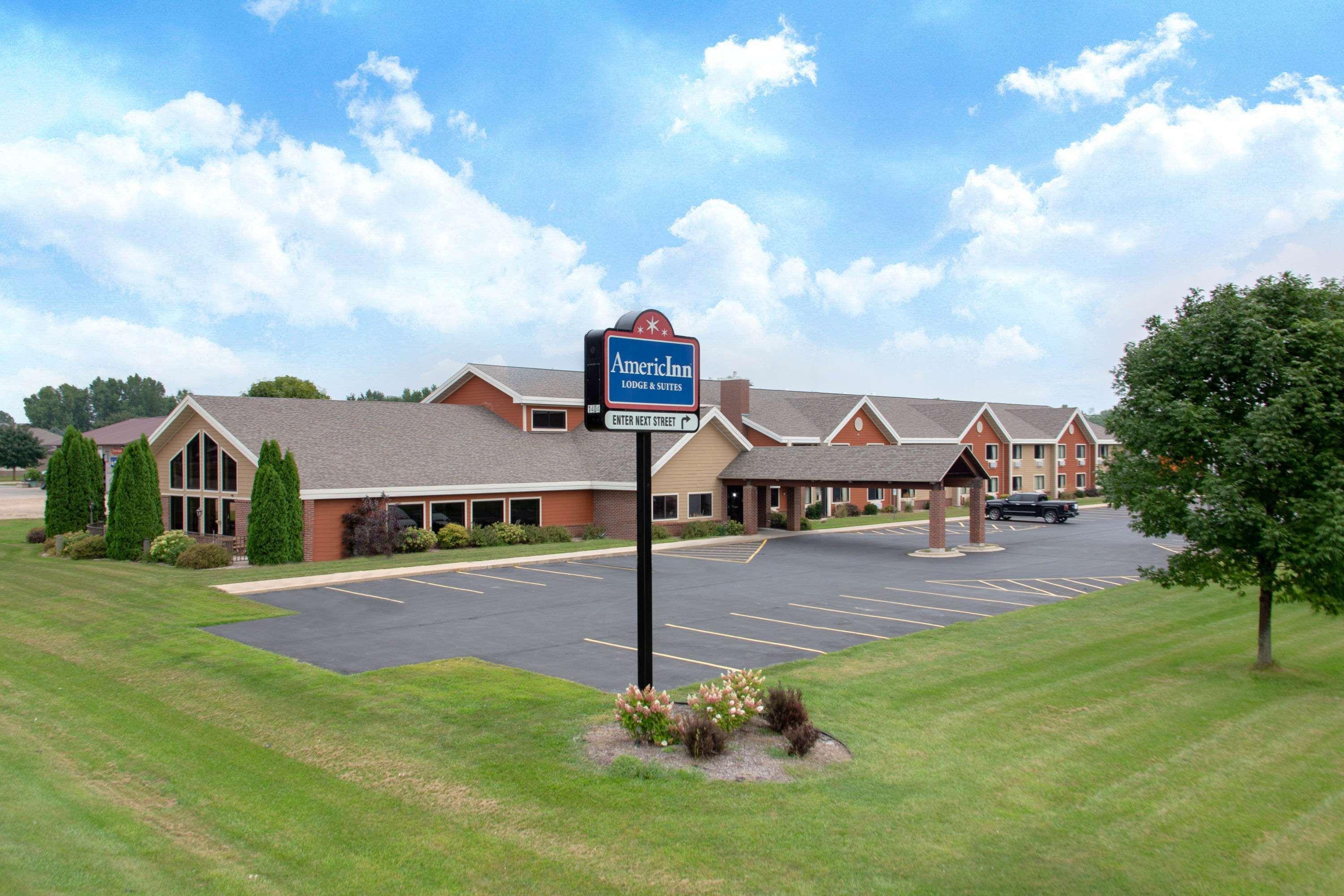 Americinn By Wyndham New London Esterno foto